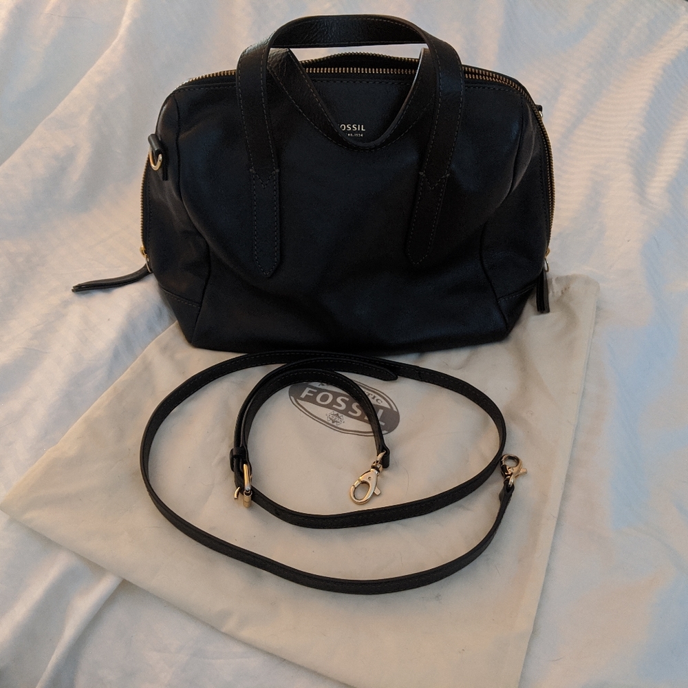 Fossil Sydney satchel in Black